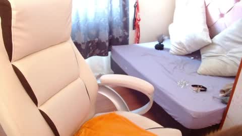 Snapshot of alexa_sweet69x chatting on February 5, 3:20 pm Alexa online show from February 5, 3:20 pm