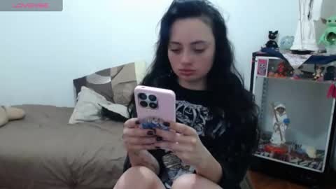 Snapshot of alexa_sweet69x chatting on September 18, 7:05 pm Alexa online show from September 18, 7:05 pm