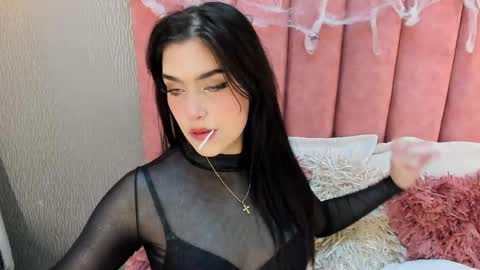 Alexa Thaylor online show from October 13, 6:19 pm