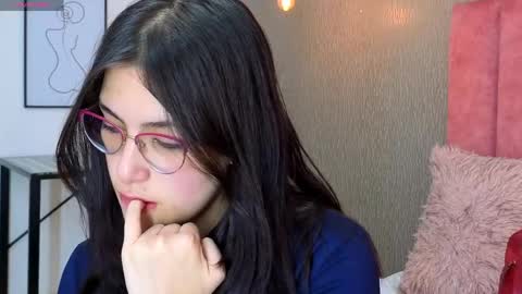 Snapshot of alexa_thaylor_ chatting on June 8, 5:57 pm Alexa Thaylor online show from June 8, 5:57 pm