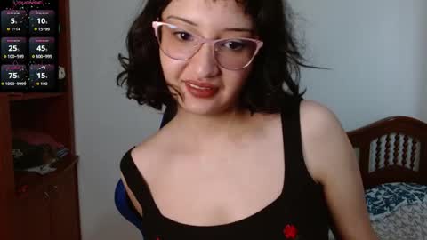 Alexandra 3 online show from October 27, 1:15 pm