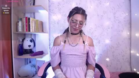 Snapshot of alexaavandercloude chatting on June 5, 10:26 pm alexaavandercloude online show from June 5, 10:26 pm