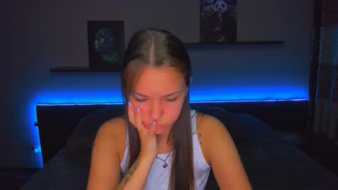 angel online show from December 22, 12:18 am