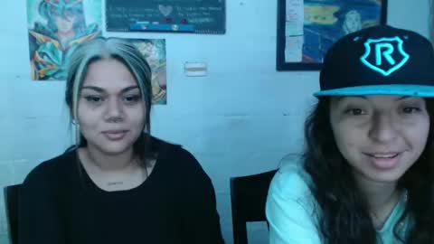 Snapshot of alexablu3 chatting on December 3, 11:24 pm Alexa Blu3 online show from December 3, 11:24 pm