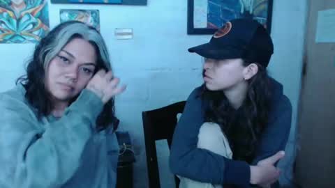 Snapshot of alexablu3 chatting on February 9, 5:19 am Alexa Blu3 online show from February 9, 5:19 am