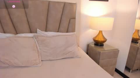 Snapshot of alexamadisson chatting on March 12, 8:41 pm Alexa online show from March 12, 8:41 pm