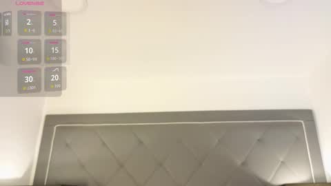 Snapshot of alexamadisson chatting on November 26, 6:20 pm Alexa online show from November 26, 6:20 pm