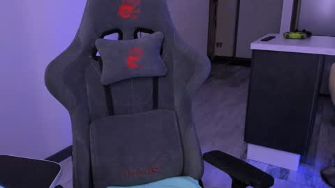 Snapshot of alexamason chatting on February 2, 3:21 am Alexa Mason online show from February 2, 3:21 am