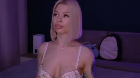 Snapshot of alexamason chatting on March 2, 4:39 am Alexa Mason online show from March 2, 4:39 am