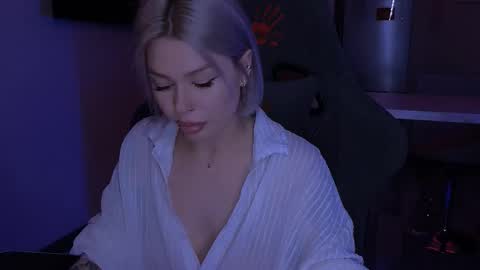 Snapshot of alexamason chatting on November 1, 2:13 am Alexa Mason online show from November 1, 2:13 am