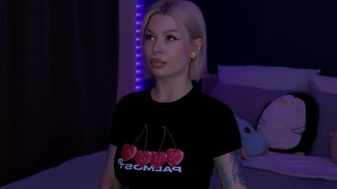 Alexa Mason online show from April 20, 9:01 am