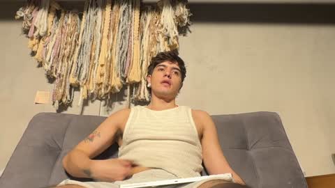 Alex  Dani online show from January 24, 5:42 am