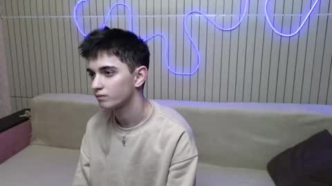 Snapshot of alexander_18_xxl chatting on April 24, 6:21 pm Alexander online show from April 24, 6:21 pm