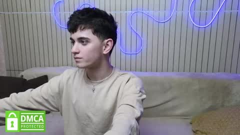 Snapshot of alexander_18_xxl chatting on May 19, 5:08 pm Alexander online show from May 19, 5:08 pm