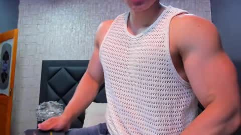 Snapshot of alexander_classy chatting on January 18, 5:31 am Alex online show from January 18, 5:31 am