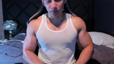 Snapshot of alexander_classy chatting on January 22, 6:10 am Alex online show from January 22, 6:10 am