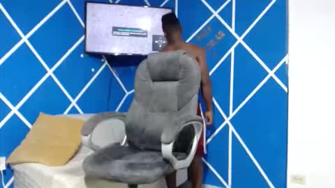 alexander online show from October 31, 10:27 am