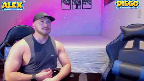 Snapshot of alexanderjaz chatting on June 10, 10:52 pm Alexander Jaz online show from June 10, 10:52 pm