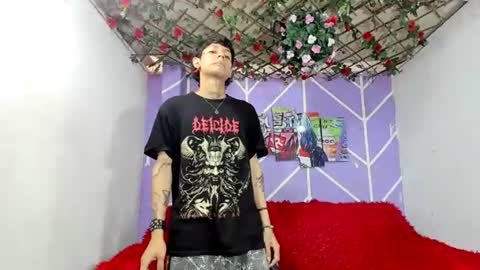 Snapshot of alexandluke1 chatting on August 3, 1:27 pm chicos hot online show from August 3, 1:27 pm