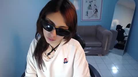 Snapshot of alexandra_gomez_t chatting on November 11, 7:58 pm alexandra online show from November 11, 7:58 pm