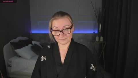 Snapshot of alexandra_kind chatting on January 24, 12:31 am Alexandra online show from January 24, 12:31 am