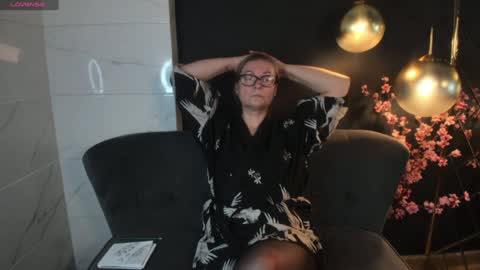 Snapshot of alexandra_kind chatting on January 25, 8:10 pm Alexandra online show from January 25, 8:10 pm