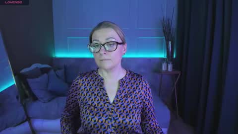 Snapshot of alexandra_kind chatting on February 25, 2:58 am Alexandra online show from February 25, 2:58 am