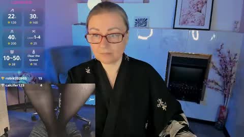 Alexandra online show from April 18, 9:59 pm