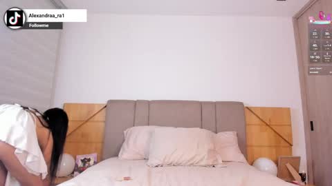 Snapshot of alexandra_ra1 chatting on May 29, 11:14 pm Alexandra Rodriguez online show from May 29, 11:14 pm