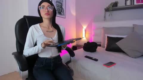 Snapshot of alexandra_sp chatting on July 2, 8:48 pm ALEXANDRA online show from July 2, 8:48 pm