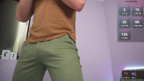 Snapshot of alexandrblatenn chatting on December 14, 4:51 am alexandrblatenn online show from December 14, 4:51 am