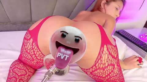 alexasweet_os online show from May 6, 11:21 pm