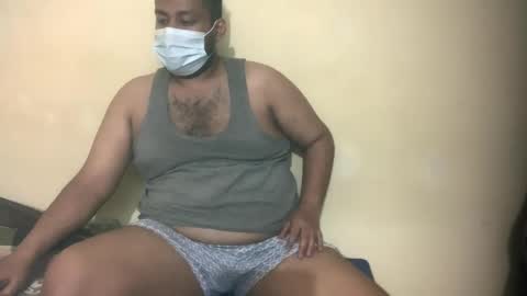 Snapshot of alexboy36 chatting on April 13, 5:07 pm alexboy36 online show from April 13, 5:07 pm