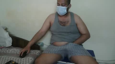 Snapshot of alexboy36 chatting on May 13, 9:39 am alexboy36 online show from May 13, 9:39 am