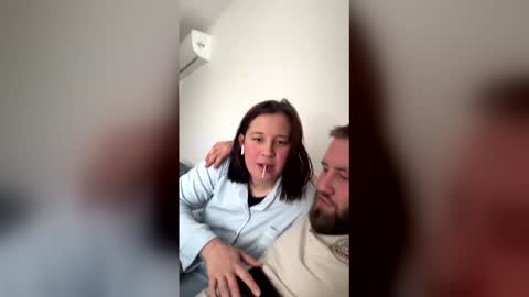 alexcarla online show from March 31, 11:21 am