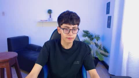 alex online show from March 21, 8:45 pm