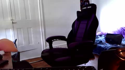 JamesB online show from March 29, 4:29 pm