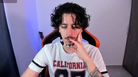 alexfloreszzz online show from February 14, 5:10 pm