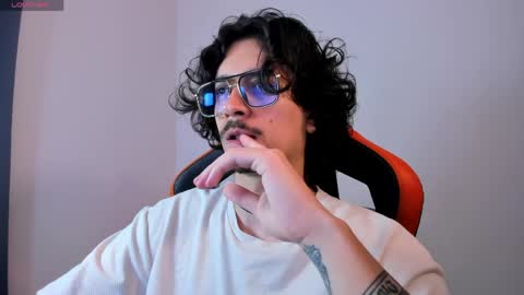 alexfloreszzz online show from April 23, 3:14 pm