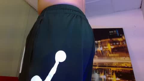 alexgiraldo__ online show from June 11, 2:53 am