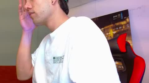 alexgiraldo__ online show from June 20, 1:25 pm