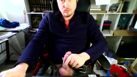 Snapshot of alexgoldan16 chatting on February 5, 5:09 pm Alexgoldan16 online show from February 5, 5:09 pm