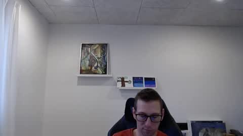 Snapshot of alexhunter4u chatting on January 30, 8:32 am alexhunter4u online show from January 30, 8:32 am