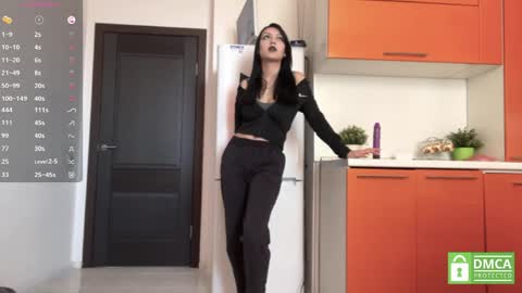Emila online show from May 7, 8:20 am