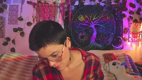 Alex online show from April 4, 11:02 pm