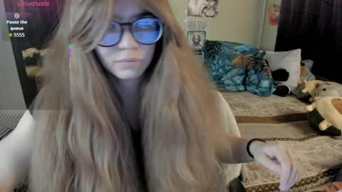 Snapshot of alexiamaiex chatting on April 9, 2:11 am alexiamaiex online show from April 9, 2:11 am