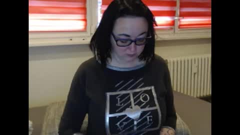 Snapshot of alexie33 chatting on April 26, 11:41 am alexie33 online show from April 26, 11:41 am