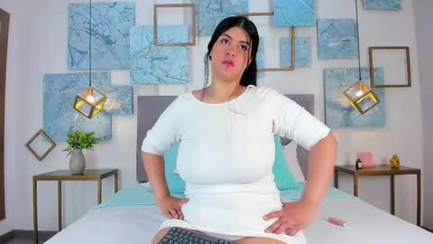 Snapshot of alexiia_summer chatting on May 7, 1:16 pm ALEXIA online show from May 7, 1:16 pm
