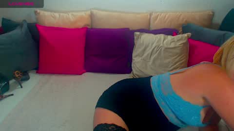 Alexine McQueen online show from April 20, 3:48 pm