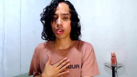 Alexis online show from April 28, 8:36 pm